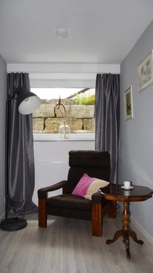 Ferienwohnung Burgblick im Neuffener Tal mit Sauna und Wallbox Frickenhausen  Exterior foto