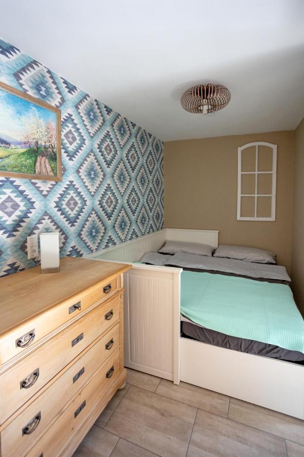 Ferienwohnung Burgblick im Neuffener Tal mit Sauna und Wallbox Frickenhausen  Exterior foto