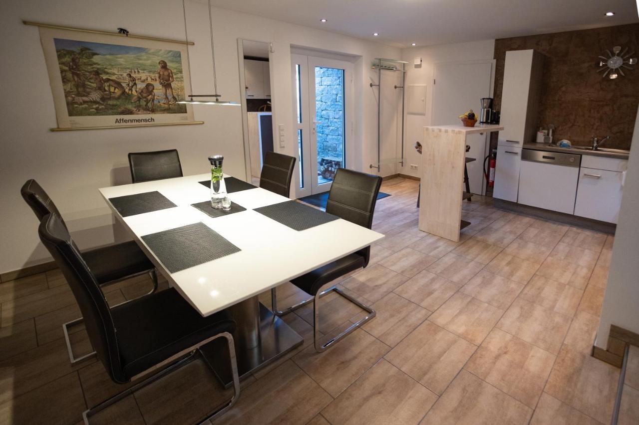 Ferienwohnung Burgblick im Neuffener Tal mit Sauna und Wallbox Frickenhausen  Exterior foto
