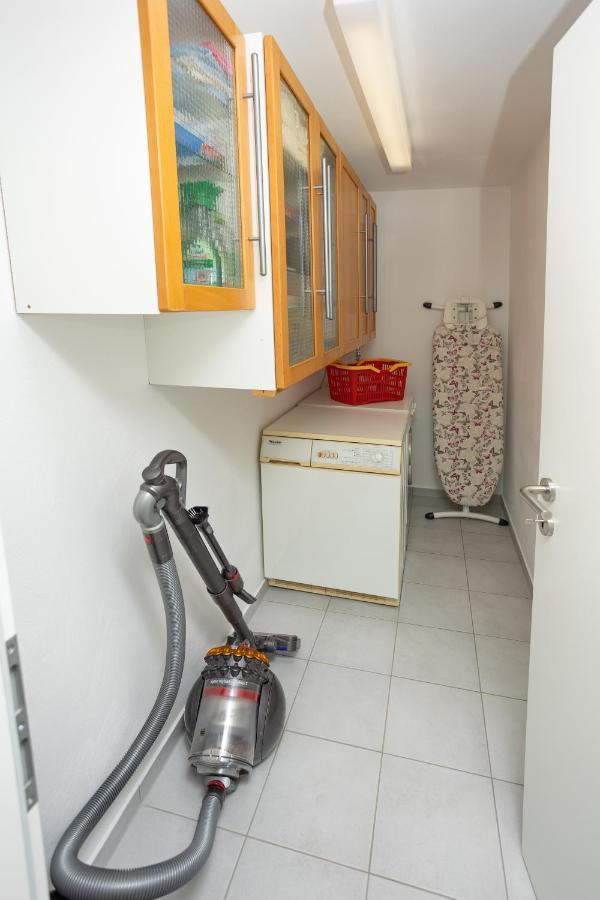 Ferienwohnung Burgblick im Neuffener Tal mit Sauna und Wallbox Frickenhausen  Exterior foto